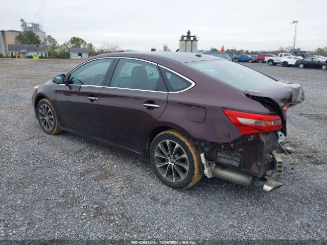 Toyota Avalon Xle Image 2