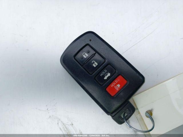 Toyota Avalon Xle Image 5