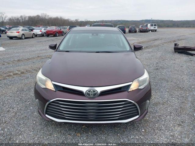 Toyota Avalon Xle Image 6