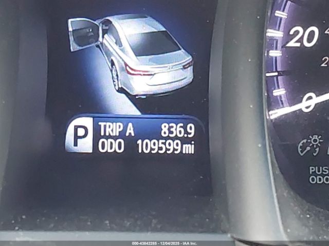 Toyota Avalon Xle Image 4