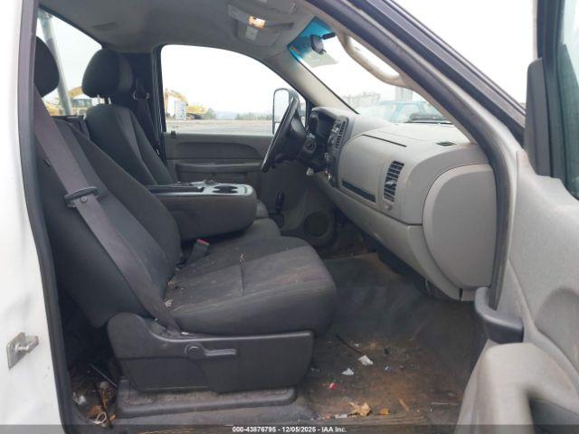 Chevrolet Silverado 1500 Work Truck Image 16