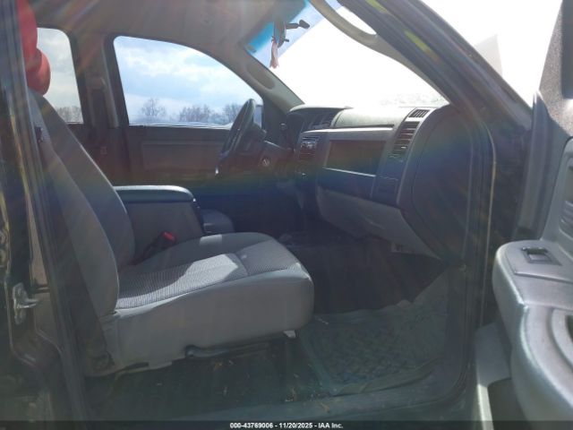 Dodge Dakota Image 2