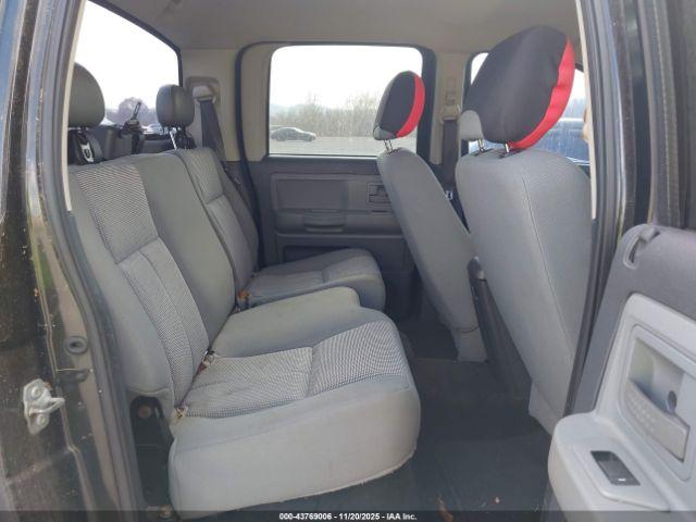 Dodge Dakota Image 10