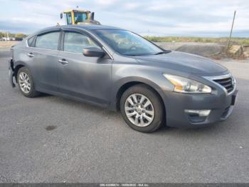  Salvage Nissan Altima