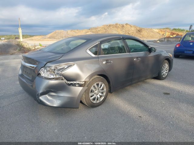 Nissan Altima Image 11