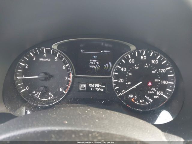 Nissan Altima Image 4