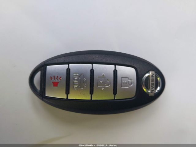 Nissan Altima Image 10