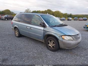  Salvage Chrysler Town & Country